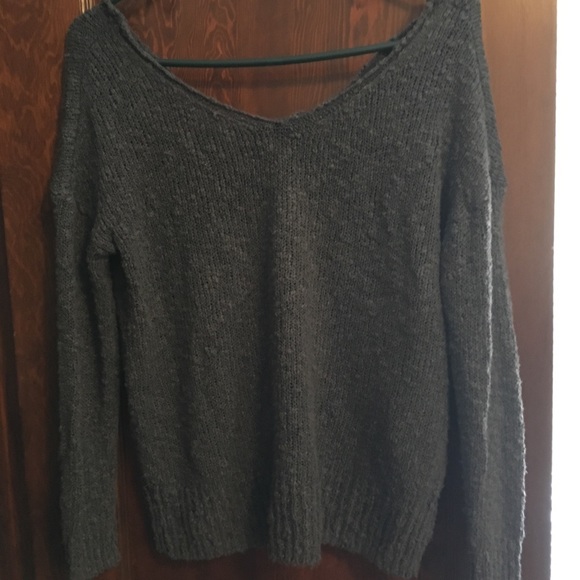 Grey sweater with crisscross open back - Picture 3 of 3